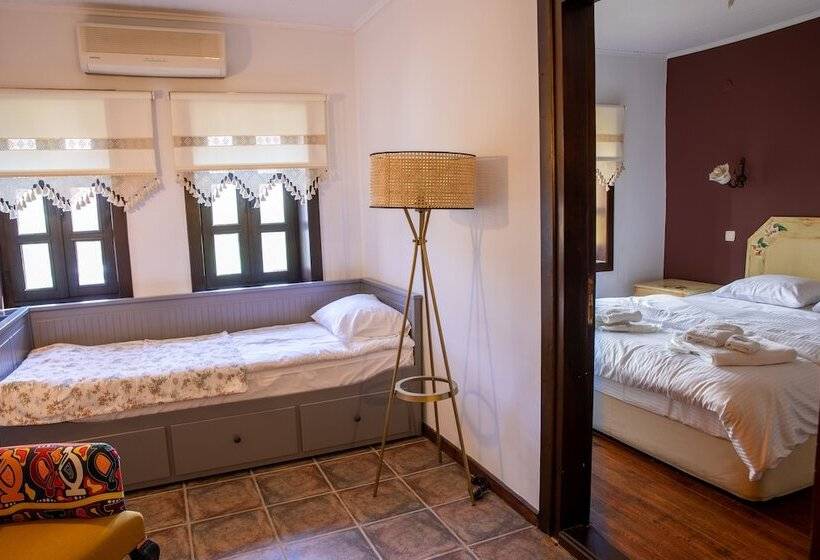 Moncheri Butik Otel & Restoran