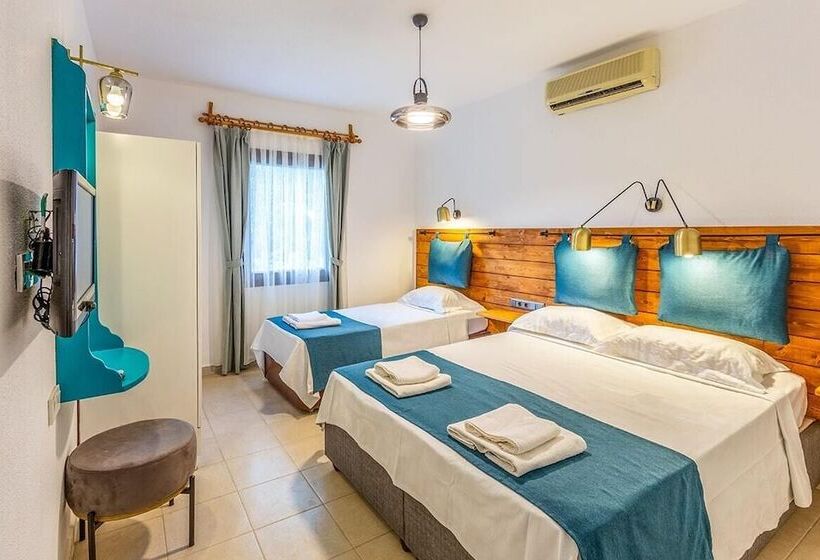 Avlu Butik Otel Palamutbükü