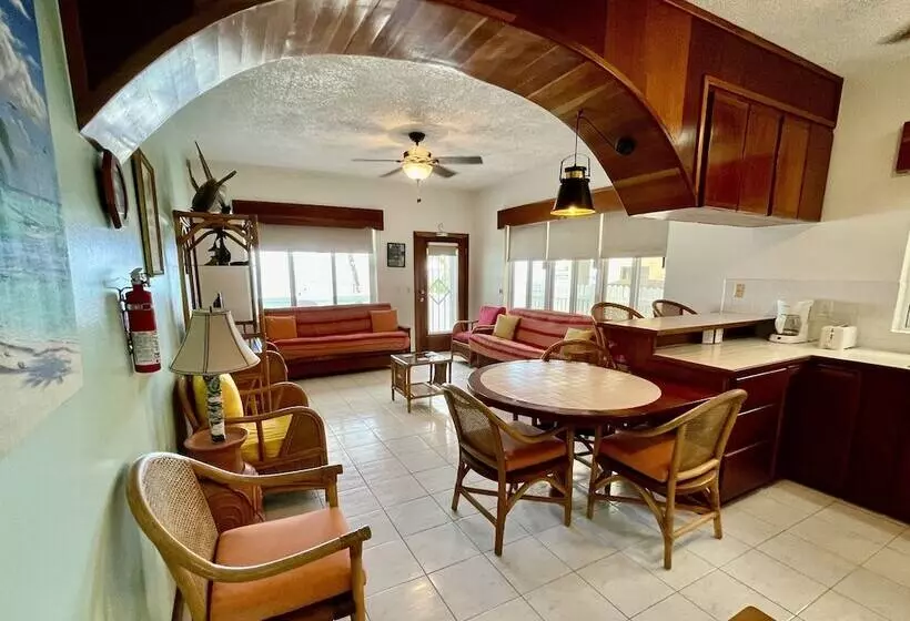 Belizean Reef Suites