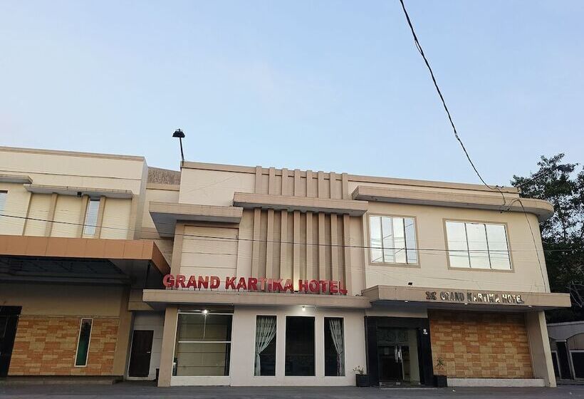 Collection O 93163 Hotel Grand Kartika