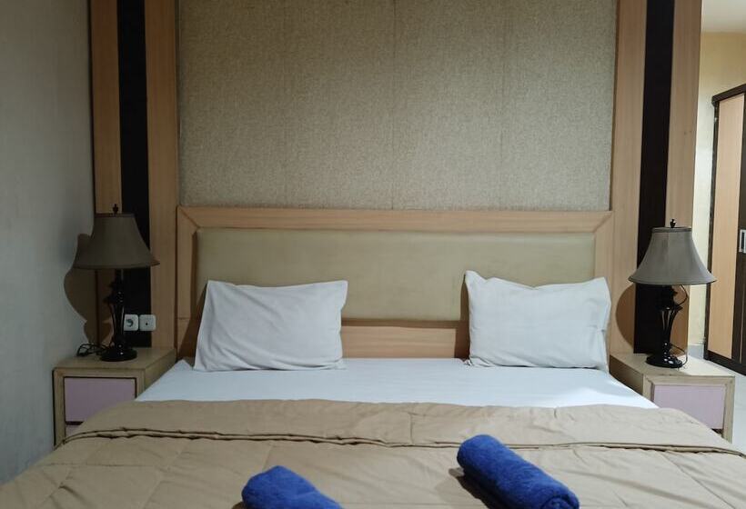 Collection O 93163 Hotel Grand Kartika