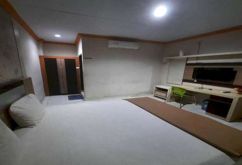 Collection O 93163 Hotel Grand Kartika