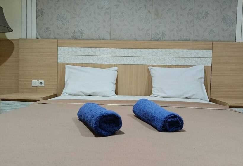 Collection O 93163 Hotel Grand Kartika