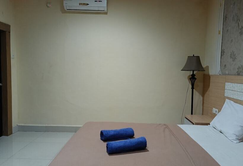 Collection O 93163 Hotel Grand Kartika