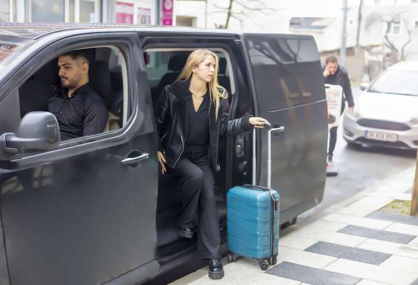 Dem Premium Hotel Round Trip Airport Service Istanbul International Airport