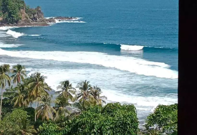 Hostelli Rumah Nalu Surf Camp