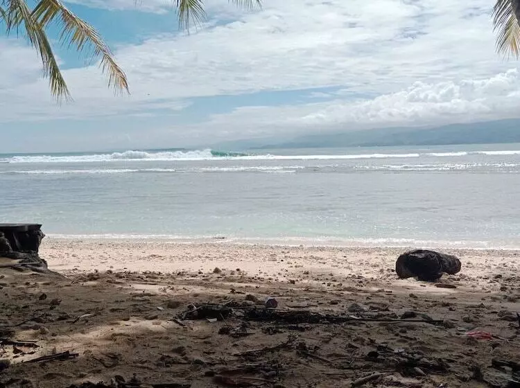 Hostelli Rumah Nalu Surf Camp