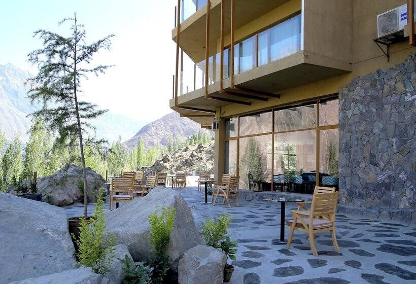 هتل Ambiance Resort Hunza