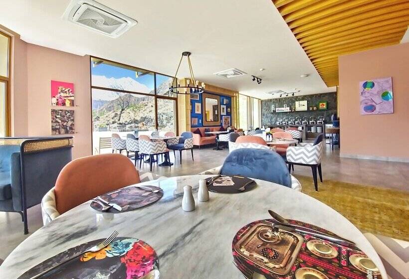 هتل Ambiance Resort Hunza