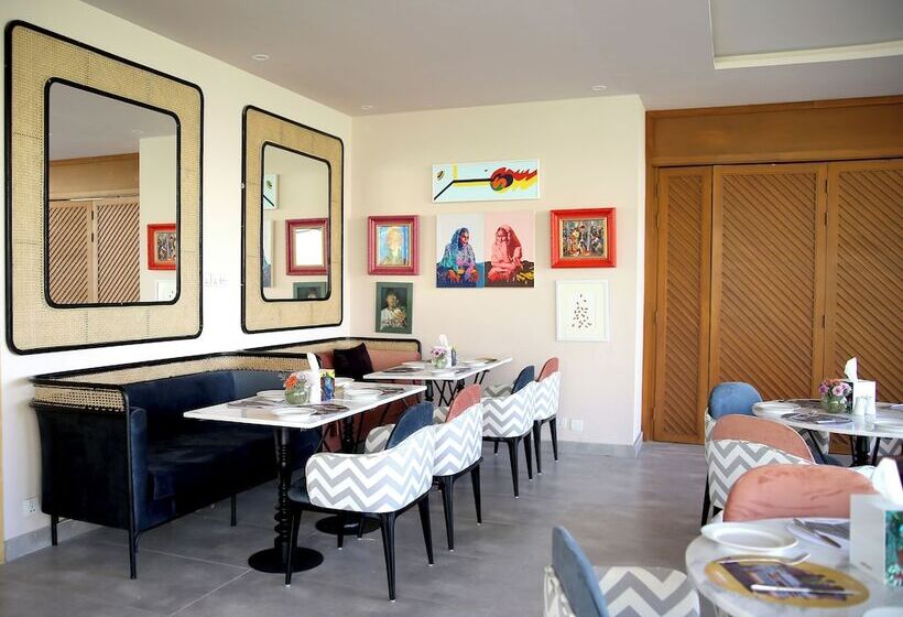 هتل Ambiance Resort Hunza