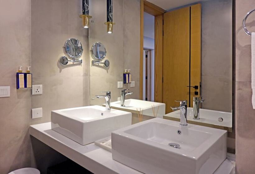 هتل Ambiance Resort Hunza