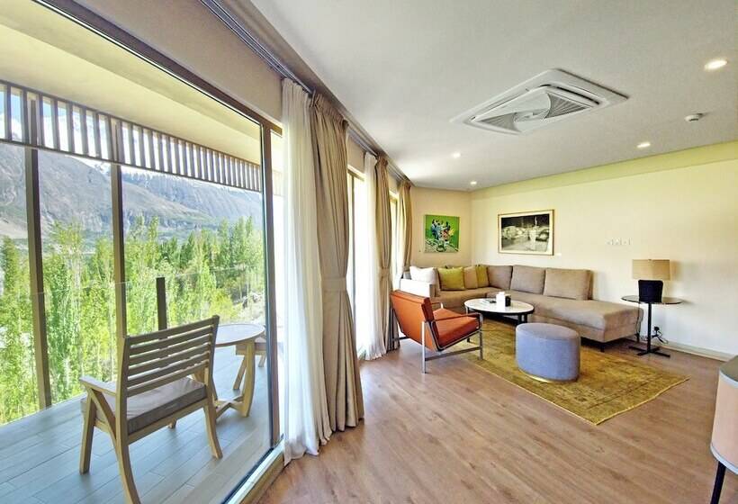 هتل Ambiance Resort Hunza