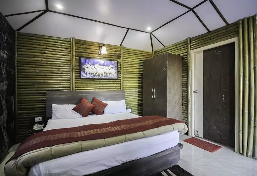 هتل Glamwood Resort