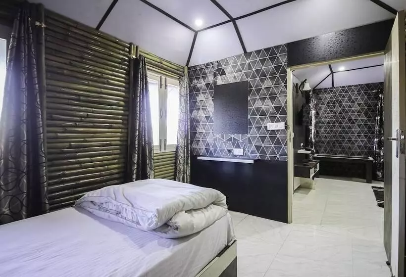 هتل Glamwood Resort