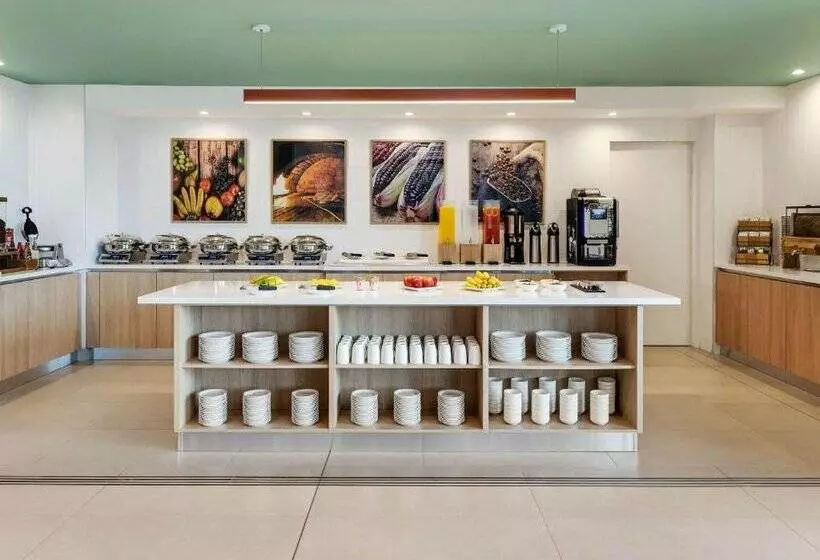 هتل Hampton By Hilton Guanacaste Airport