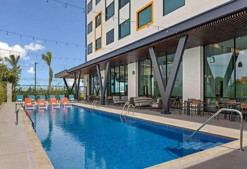 هتل Hampton By Hilton Guanacaste Airport