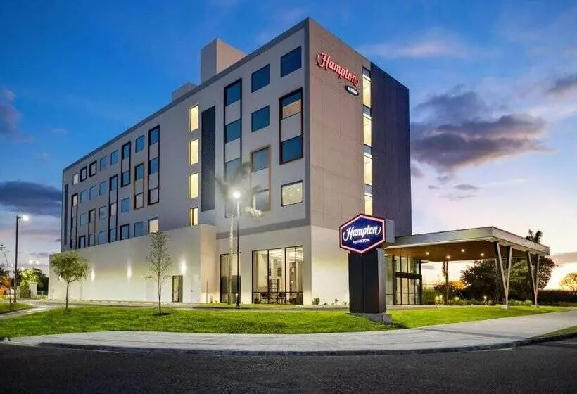 هتل Hampton By Hilton Guanacaste Airport