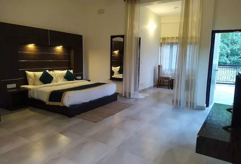 ホテル Holiday Highlights By Dvm India