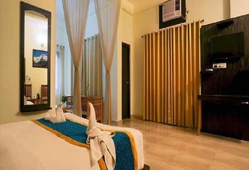 Отель Holiday Highlights By Dvm India