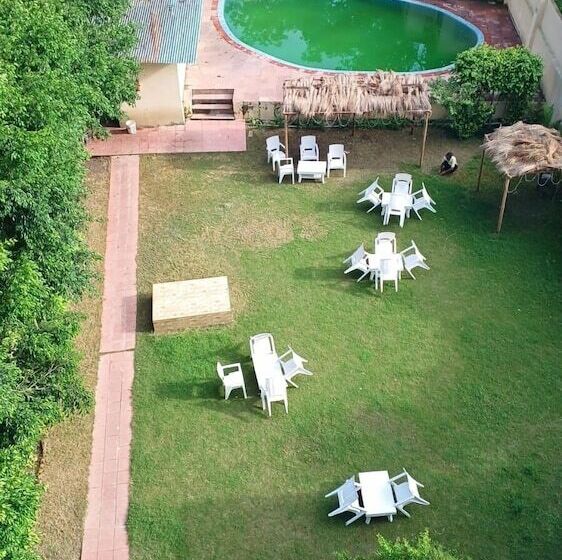 Отель Holiday Highlights By Dvm India