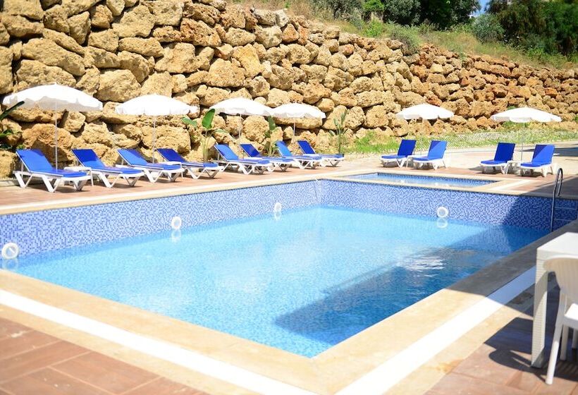 בית מלון כפרי Lofts Alanya Lina