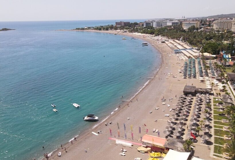 בית מלון כפרי Lofts Alanya Lina