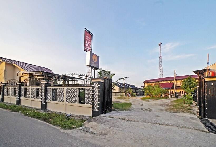 فندق Oyo 90618 Hanania House Syariah