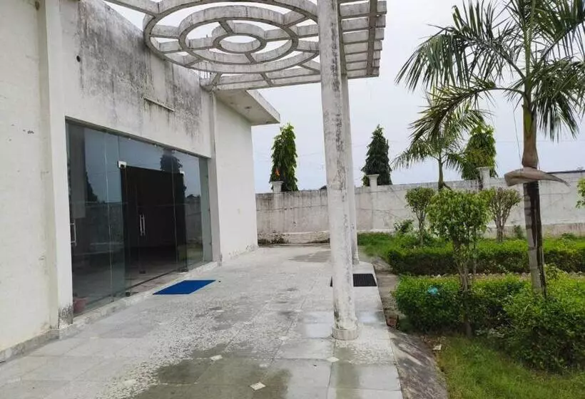 Hotelli Oyo A P Guest House