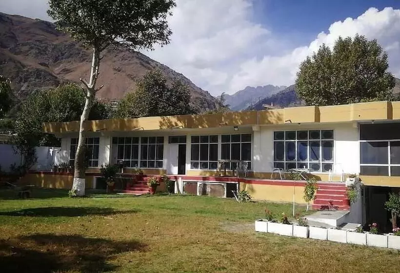 هتل Qashqar Heights