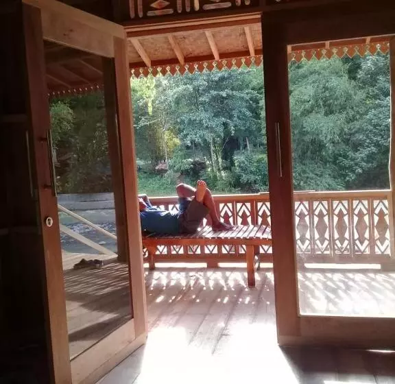 ホテル Rambai Tree Jungle Lodges