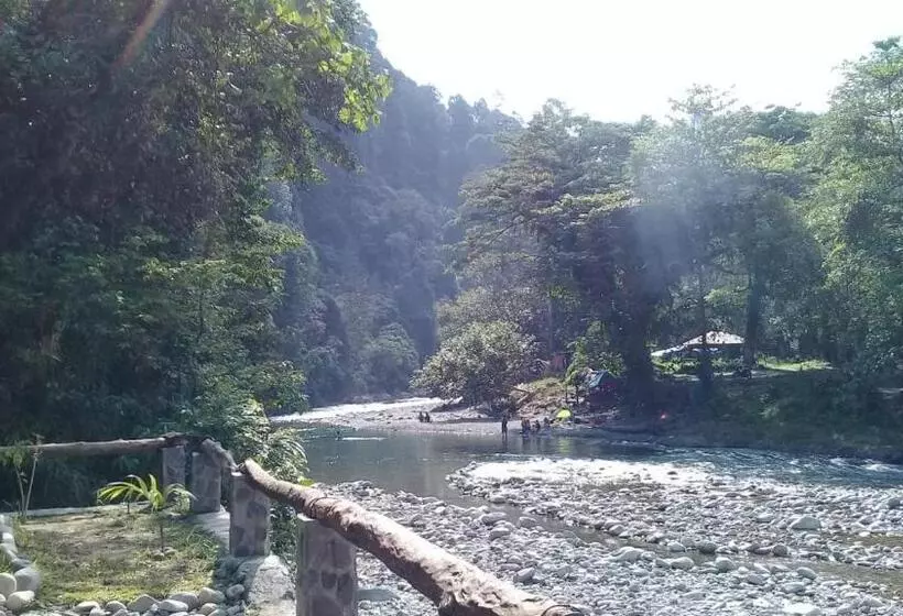 ホテル Rambai Tree Jungle Lodges