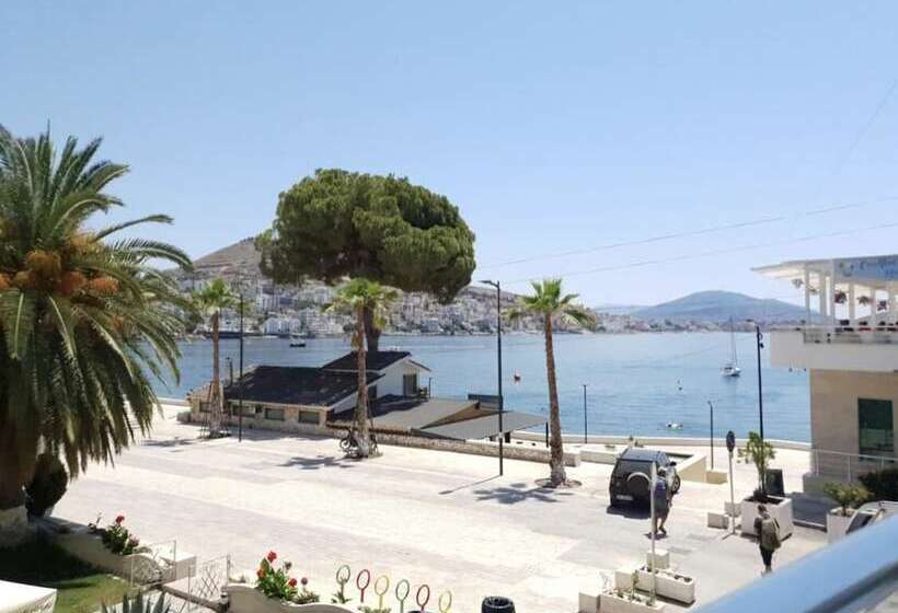 ホテル Ramo Saranda