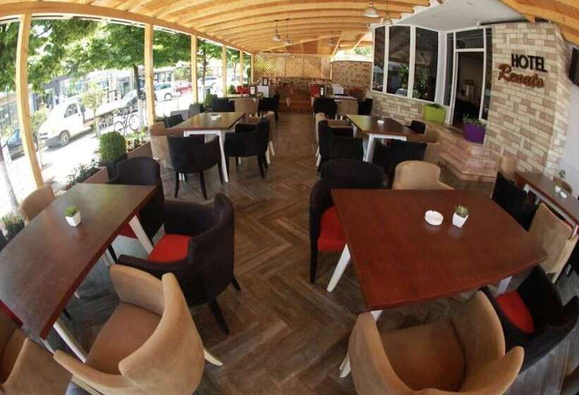 ホテル Ramo Saranda