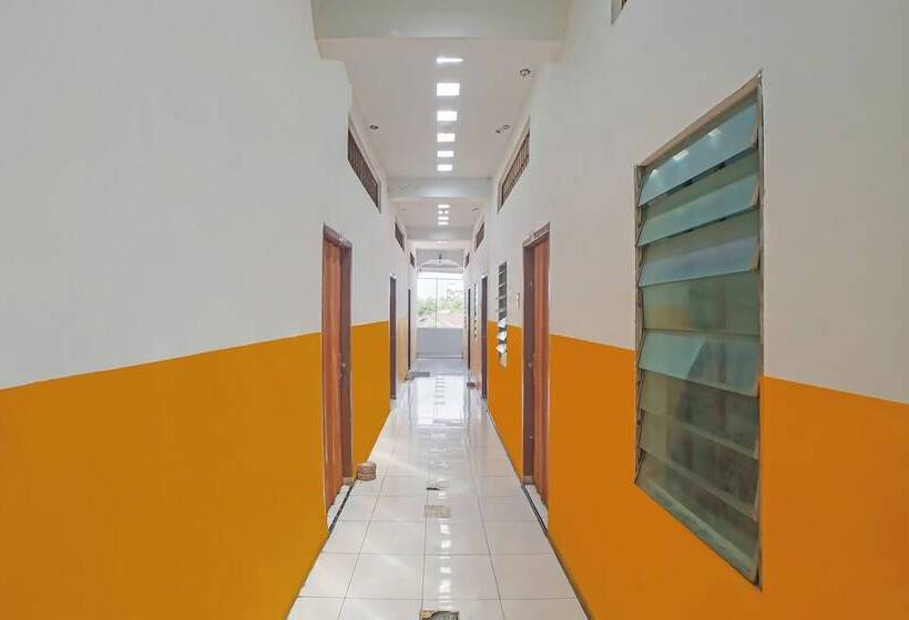 Szálloda Spot On 92600 Mandiri Inn