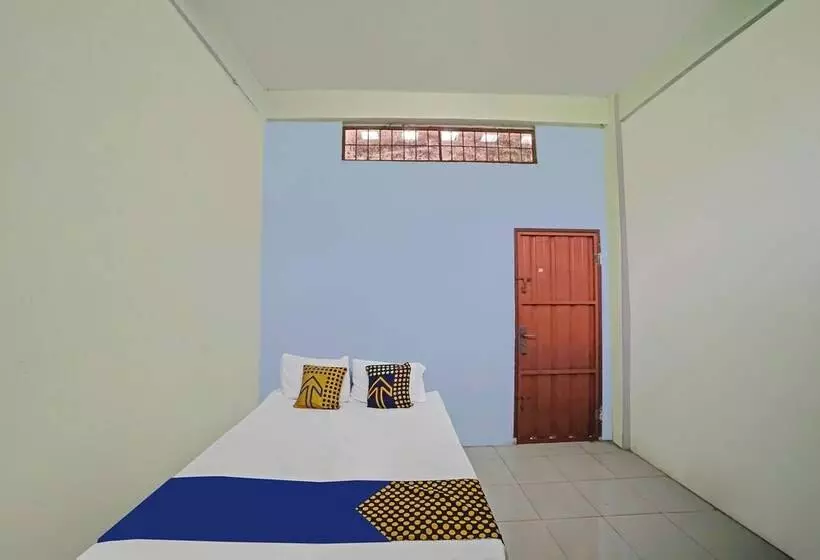 Hotelli Spot On 92600 Mandiri Inn