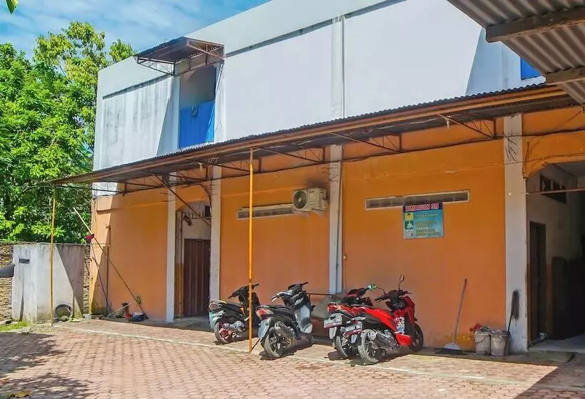 Hotelli Spot On 92600 Mandiri Inn