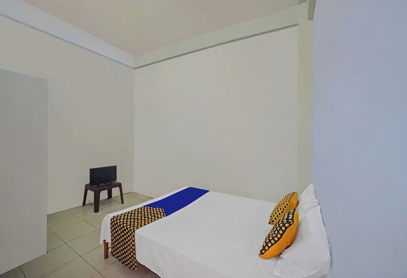 Szálloda Spot On 92600 Mandiri Inn