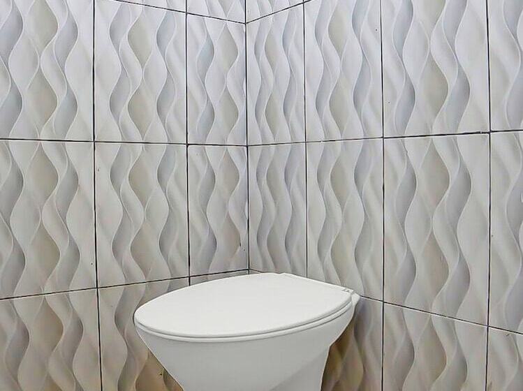 Szálloda Spot On 92600 Mandiri Inn