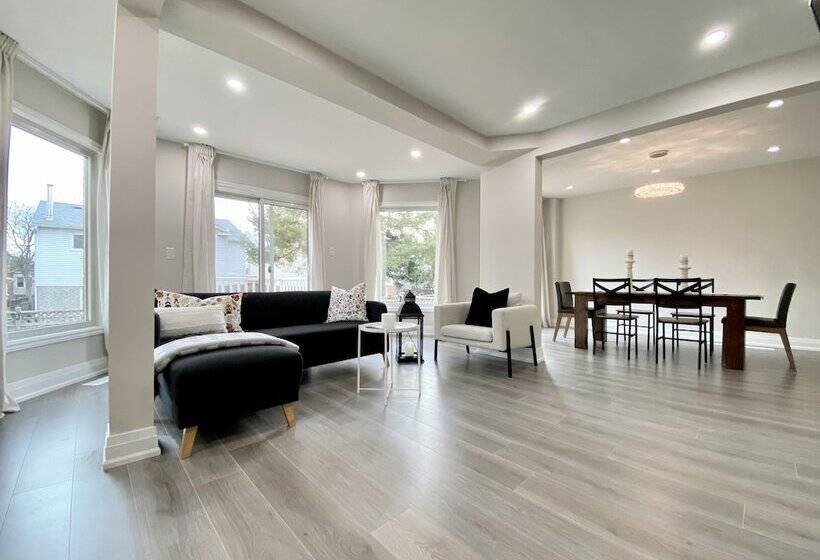 ホテル Waterfront Paradise Estate