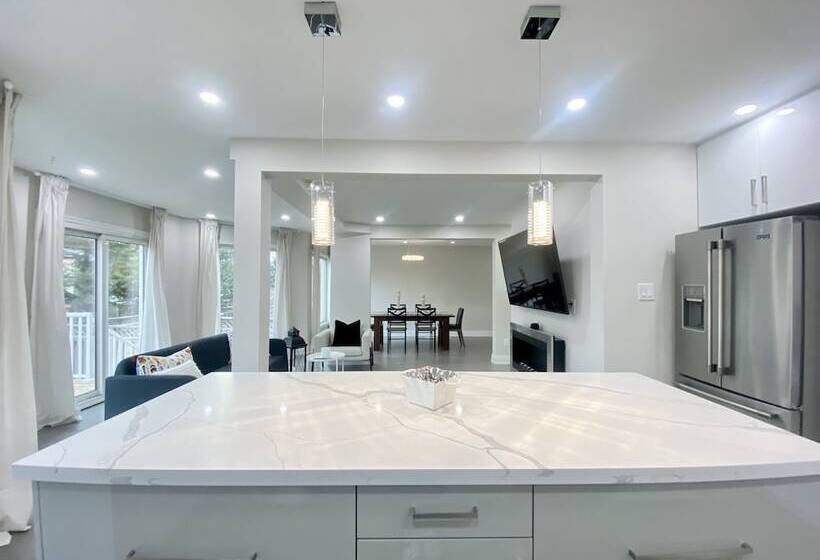 ホテル Waterfront Paradise Estate