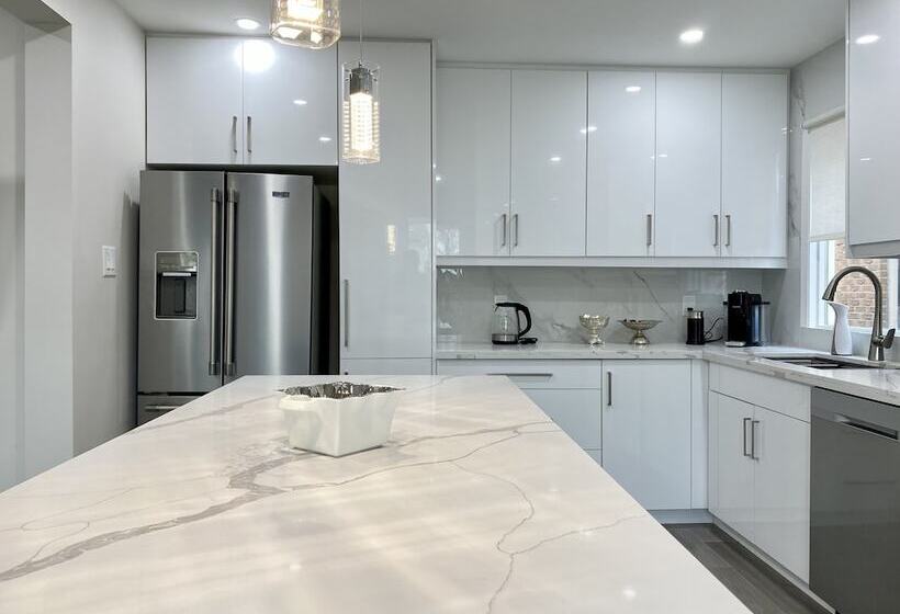 ホテル Waterfront Paradise Estate