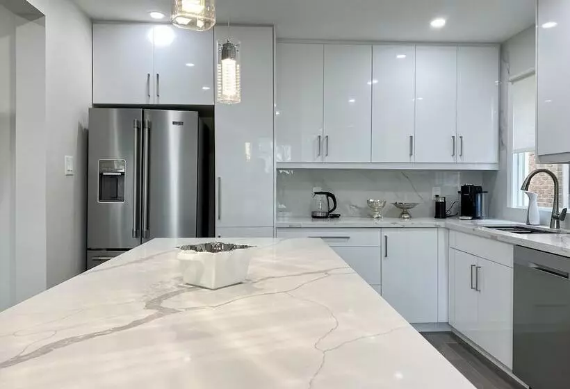 Hotelli Waterfront Paradise Estate