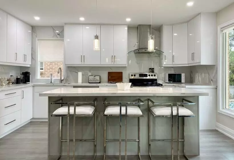 Hotelli Waterfront Paradise Estate