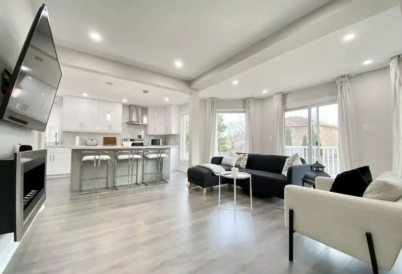 Hotelli Waterfront Paradise Estate