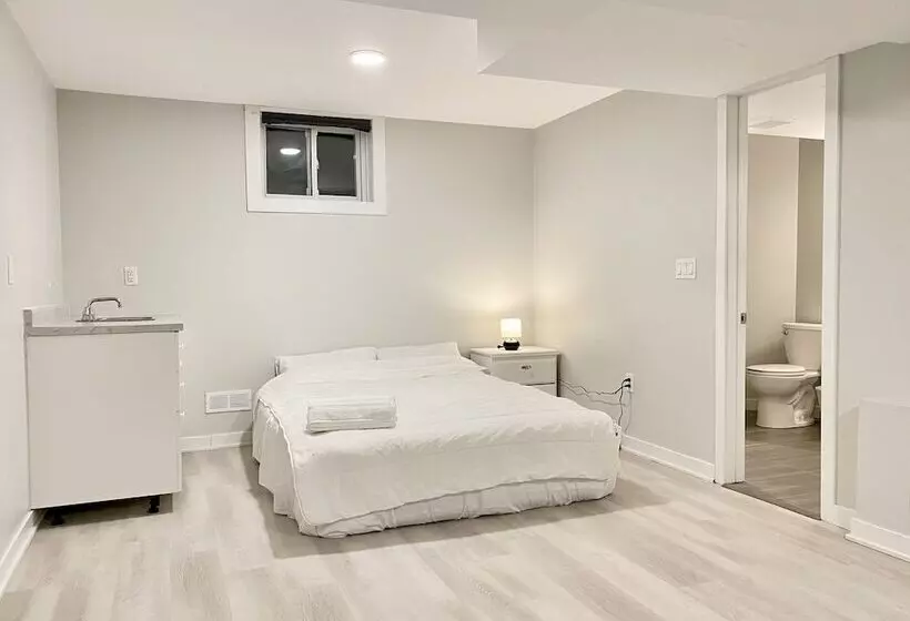 Hotelli Waterfront Paradise Estate