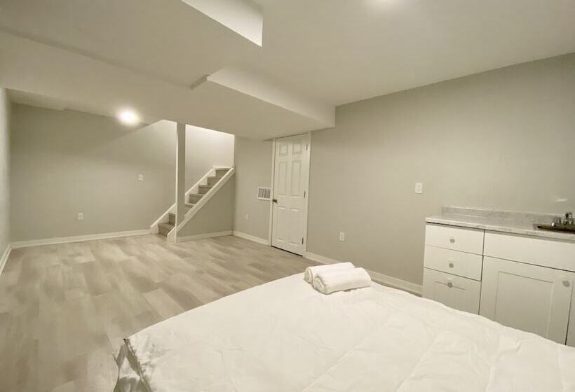 ホテル Waterfront Paradise Estate