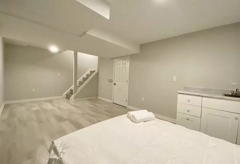 Hotelli Waterfront Paradise Estate