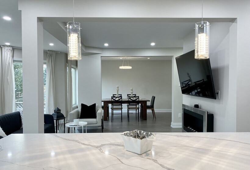 ホテル Waterfront Paradise Estate