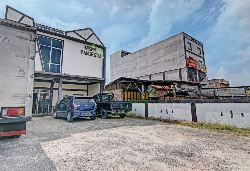 فندق Wisma Pangestu Syariah By Oyo