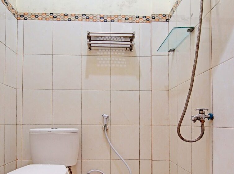 فندق Wisma Pangestu Syariah By Oyo